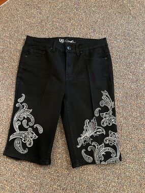 DG2 by Diane Gilman Black Bermuda Shorts with White Paisley Embroidery